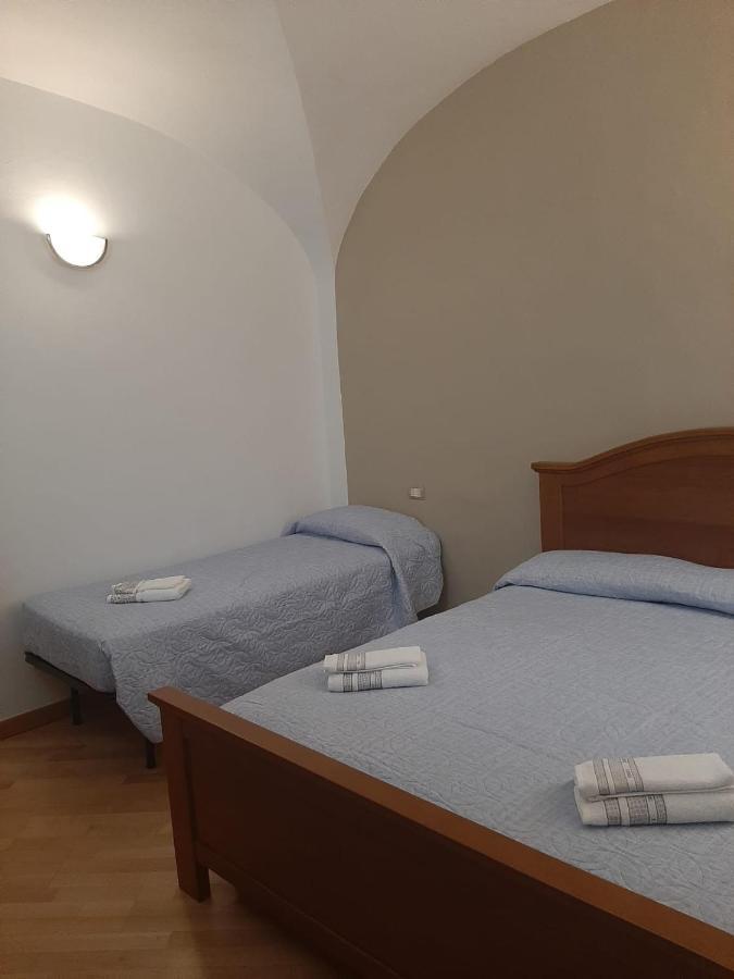 Alloggi Piazza Umberto Primo Pacentro المظهر الخارجي الصورة